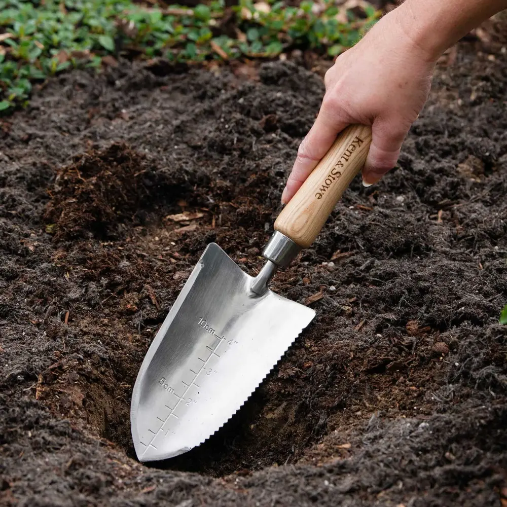 1090 7234_capabilitytrowel4