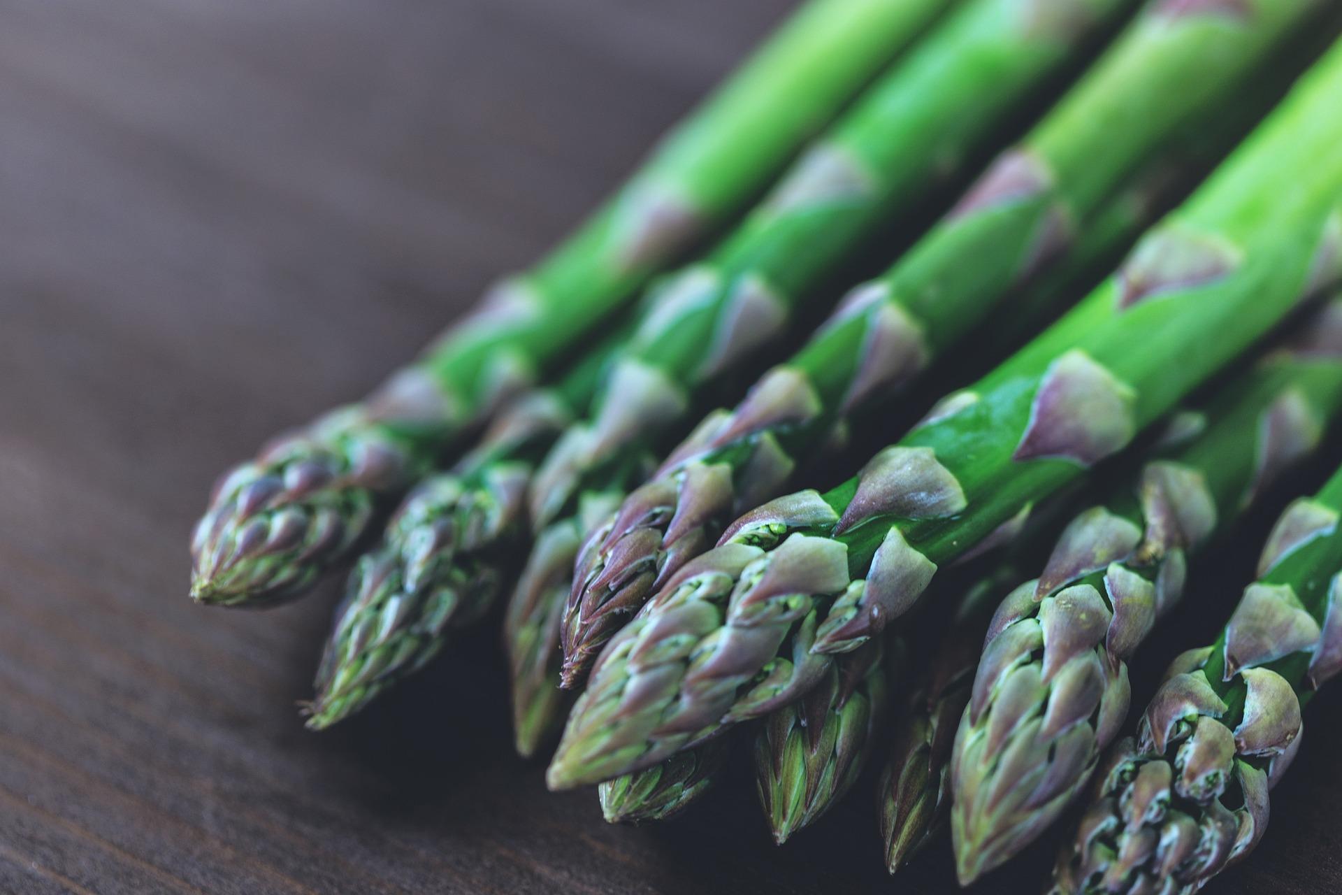 asparagus 2538848_1920