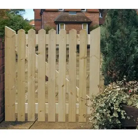 wide_green_garden_gate 37a6eb76ffea76faf3b87ba1981f738a